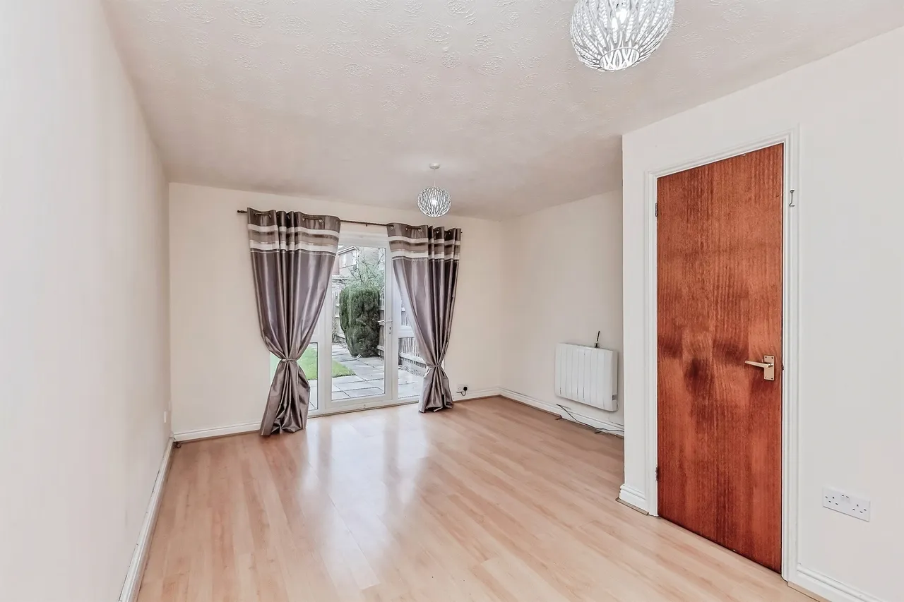 Pinewood Avenue, Peterborough, PE7, photo 3