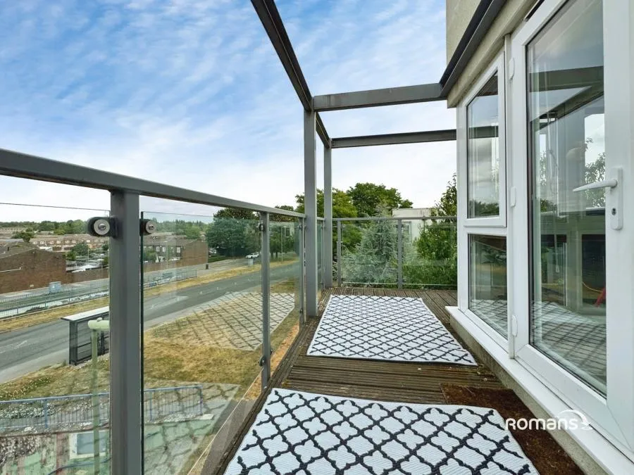 Tenzing Gardens, Basingstoke, RG24, photo 11