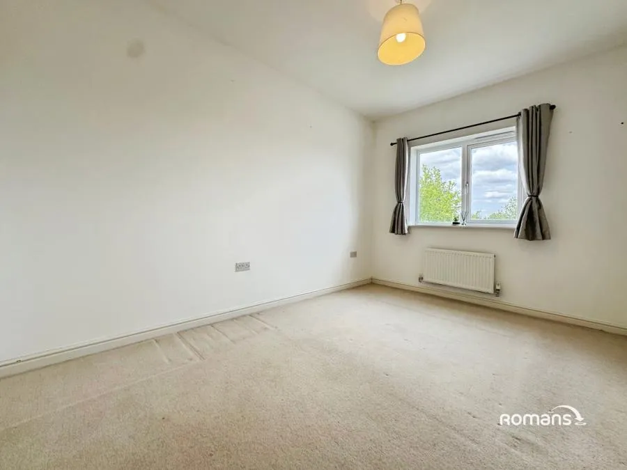 Tenzing Gardens, Basingstoke, RG24, photo 6