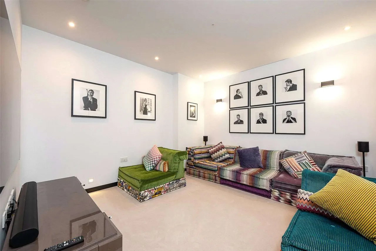 Hitcham Lane, Taplow, Maidenhead, Buckinghamshire, SL6 0HG, photo 11