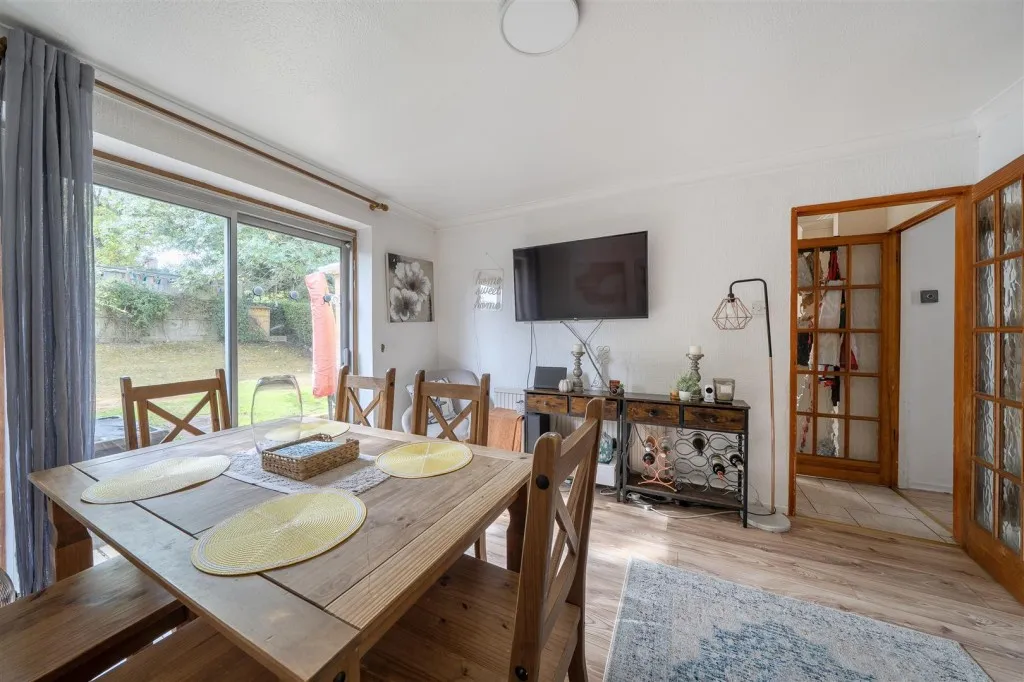 Carlton Road, Caversham, photo 6