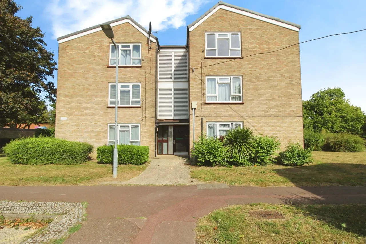 1 bed flat for sale, Fraser Close, Shoeburyness, SS3