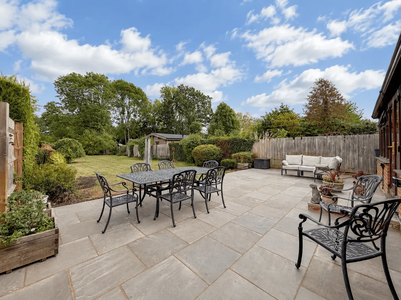 Wendover Road, Weston Turville, photo 6
