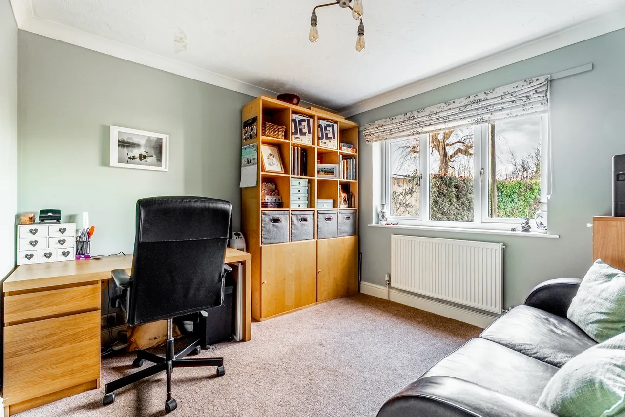 Wendover Road, Weston Turville, photo 19