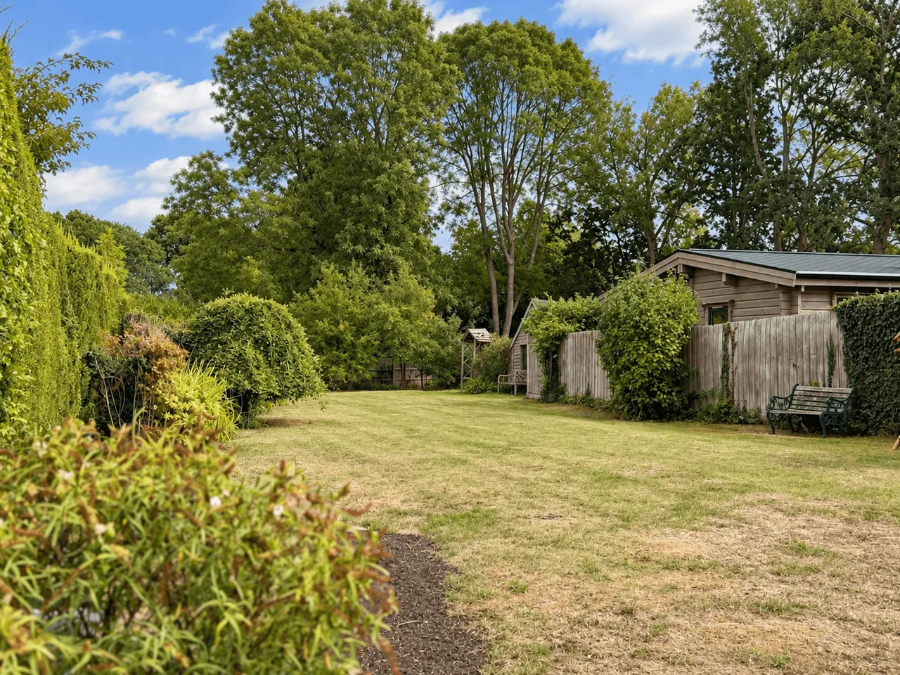 Wendover Road, Weston Turville, photo 8