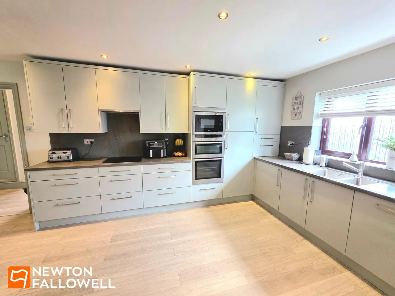 Northfield Avenue, Pleasley Vale, NG19, photo 12