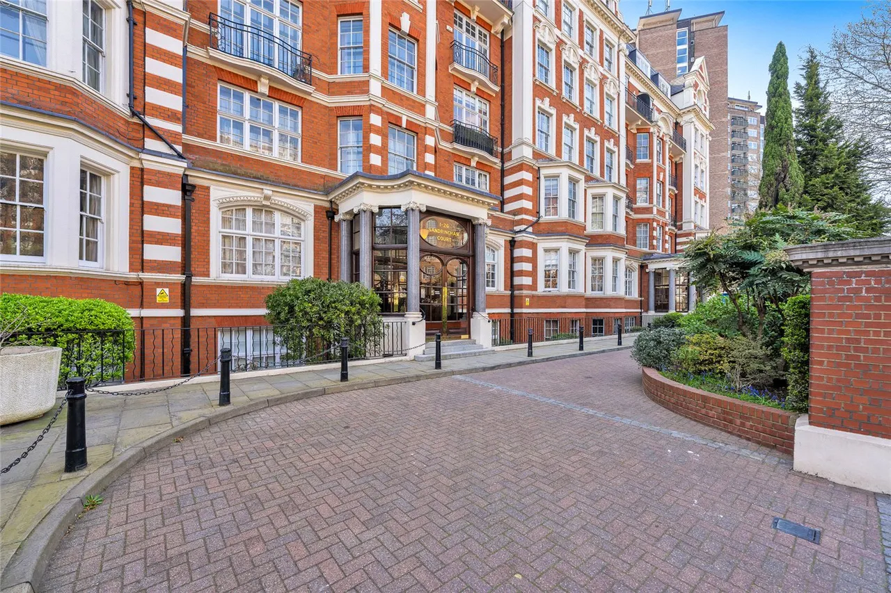 Sandringham Court, 99 Maida Vale, Maida Vale, London, W9, photo 2