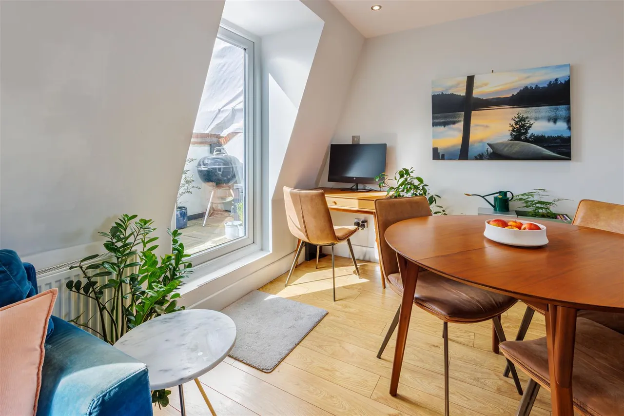 Malden Road, London, NW5, photo 15