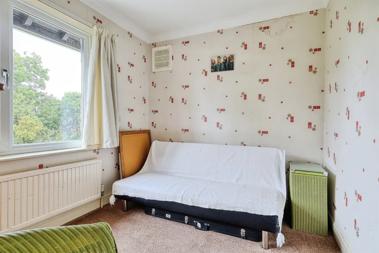 Barwick Road, Leeds, photo 12