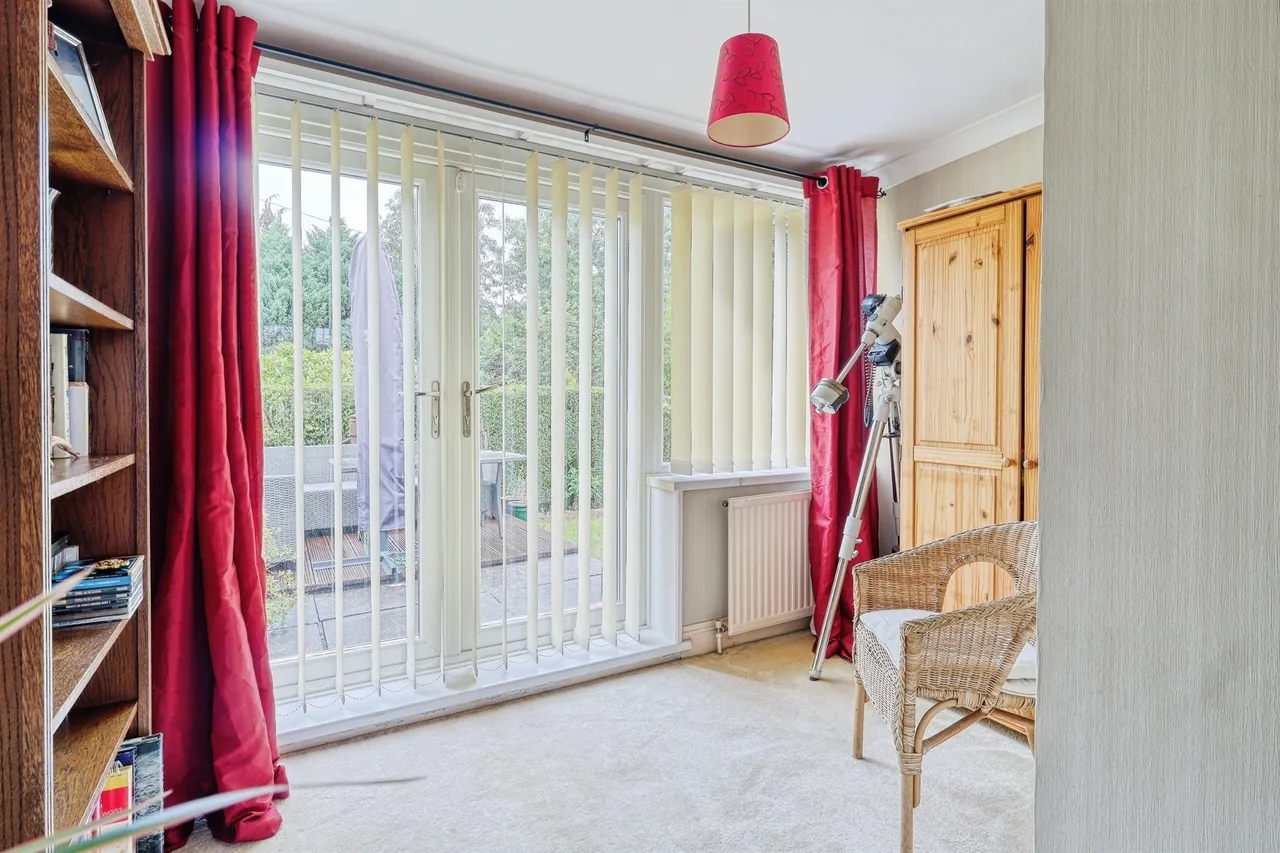 Barwick Road, Leeds, photo 6