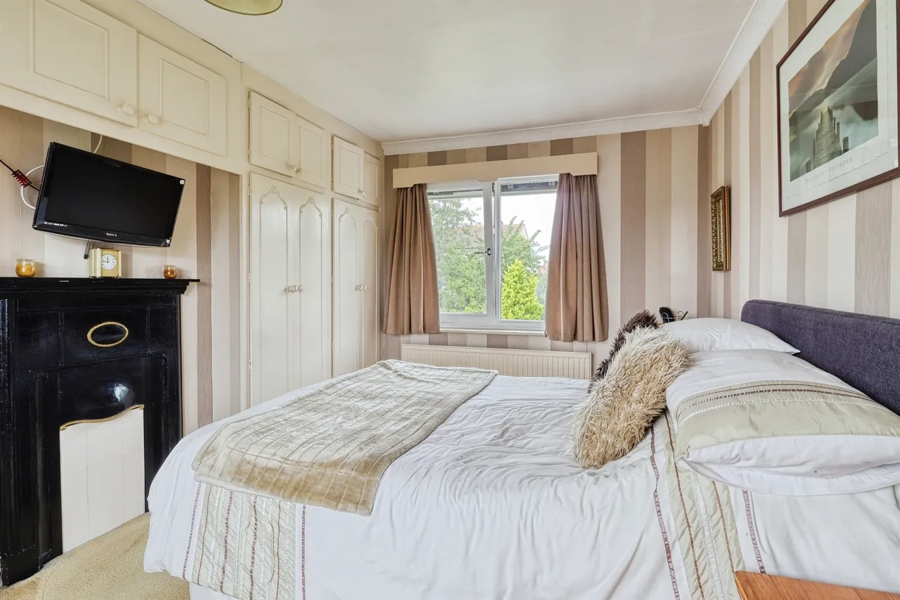 Barwick Road, Leeds, photo 8