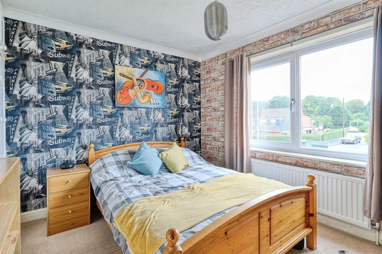 Barwick Road, Leeds, photo 10