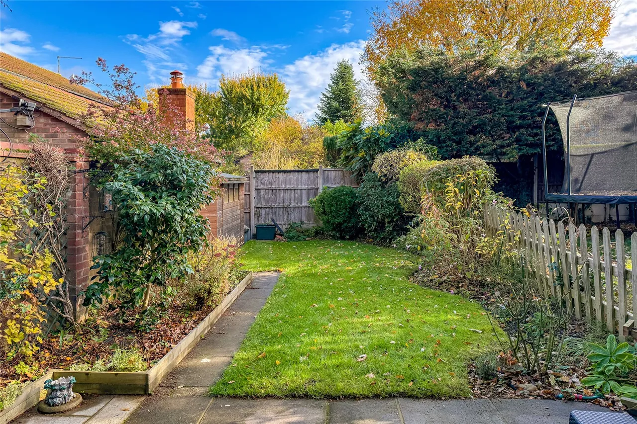 Runcie Close, St. Albans, Hertfordshire, AL4 9AX, photo 17