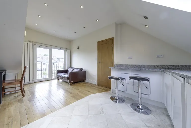 2 bed flat for sale — Westbere Road, West Hampstead, NW2 3RU