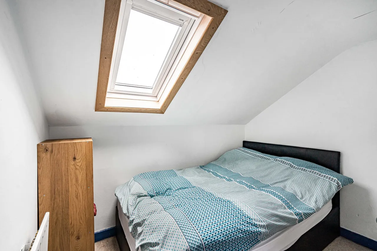 Hale Road, Farnham, GU9, photo 8