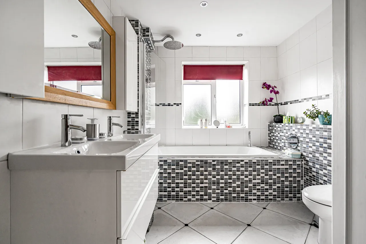 Hale Road, Farnham, GU9, photo 6