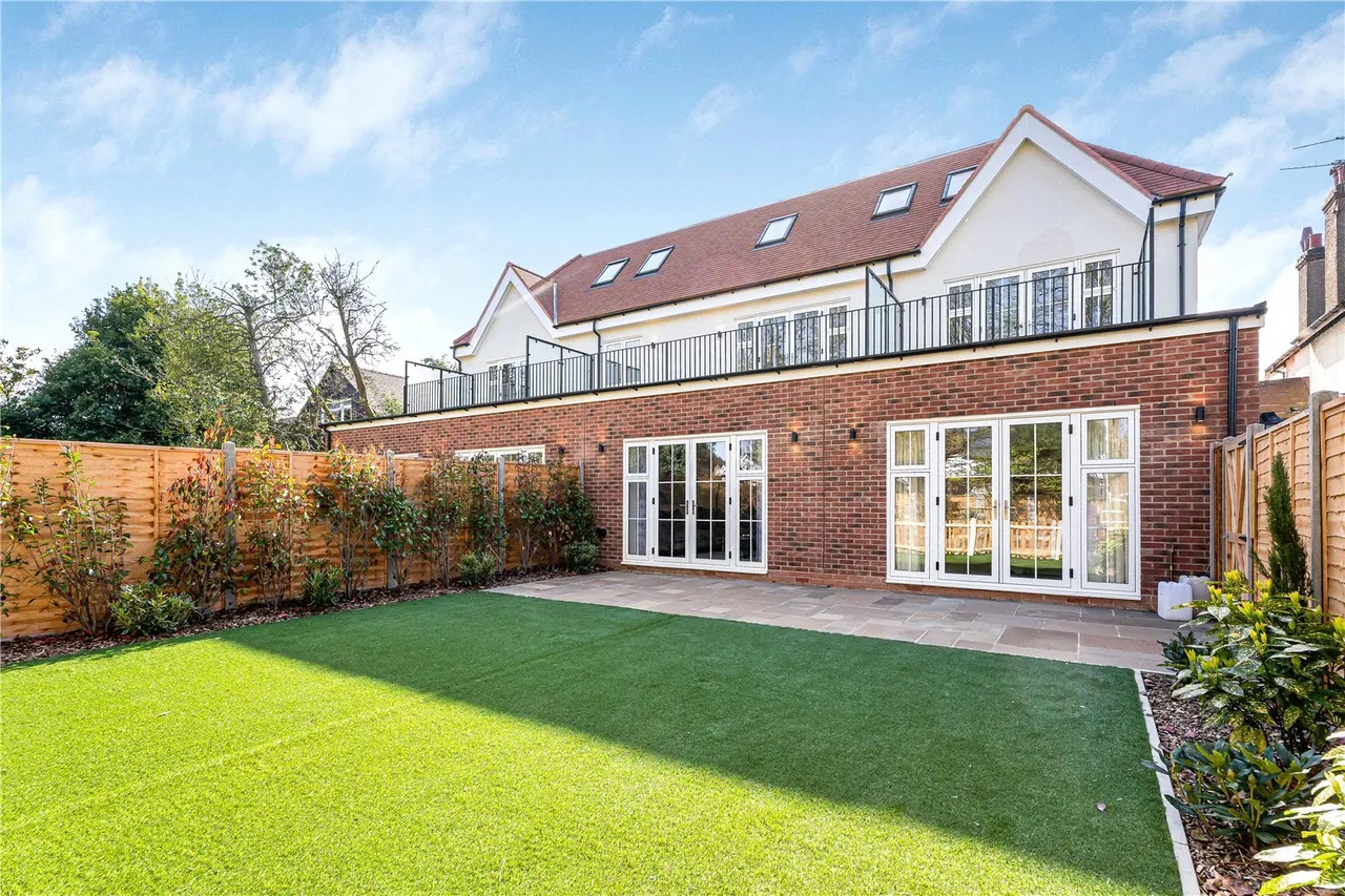 Chase Side, Southgate, London, N14 4PR, photo 20