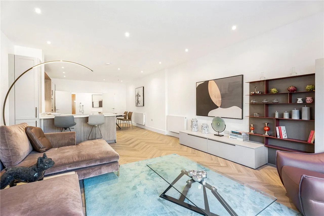 Chase Side, Southgate, London, N14 4PR, photo 5