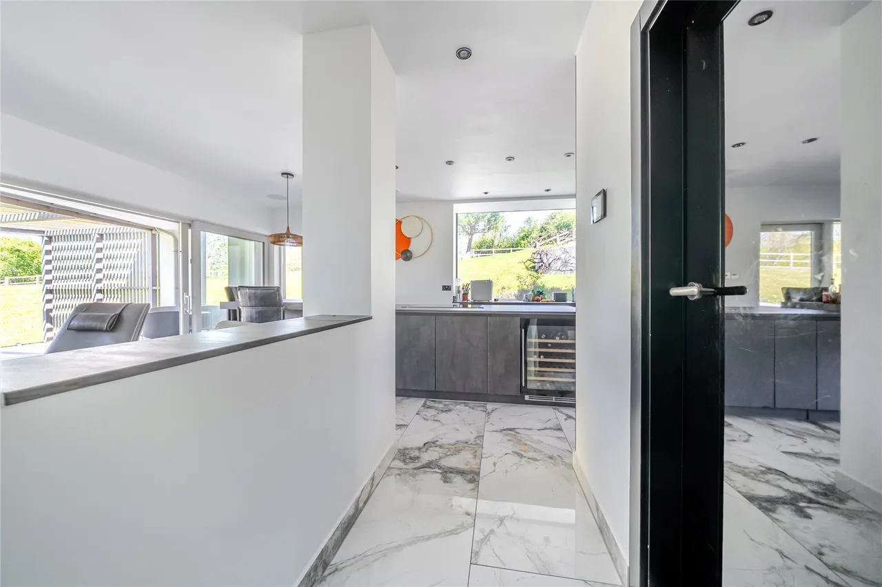 Skeet Hill Lane, Chelsfield, BR6, photo 16