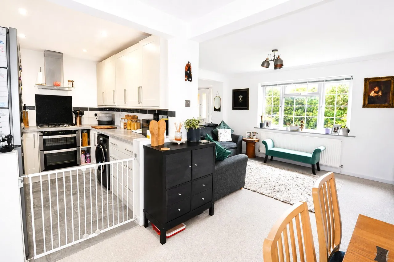 Cherry Tree Road, Milford, GU8, photo 12