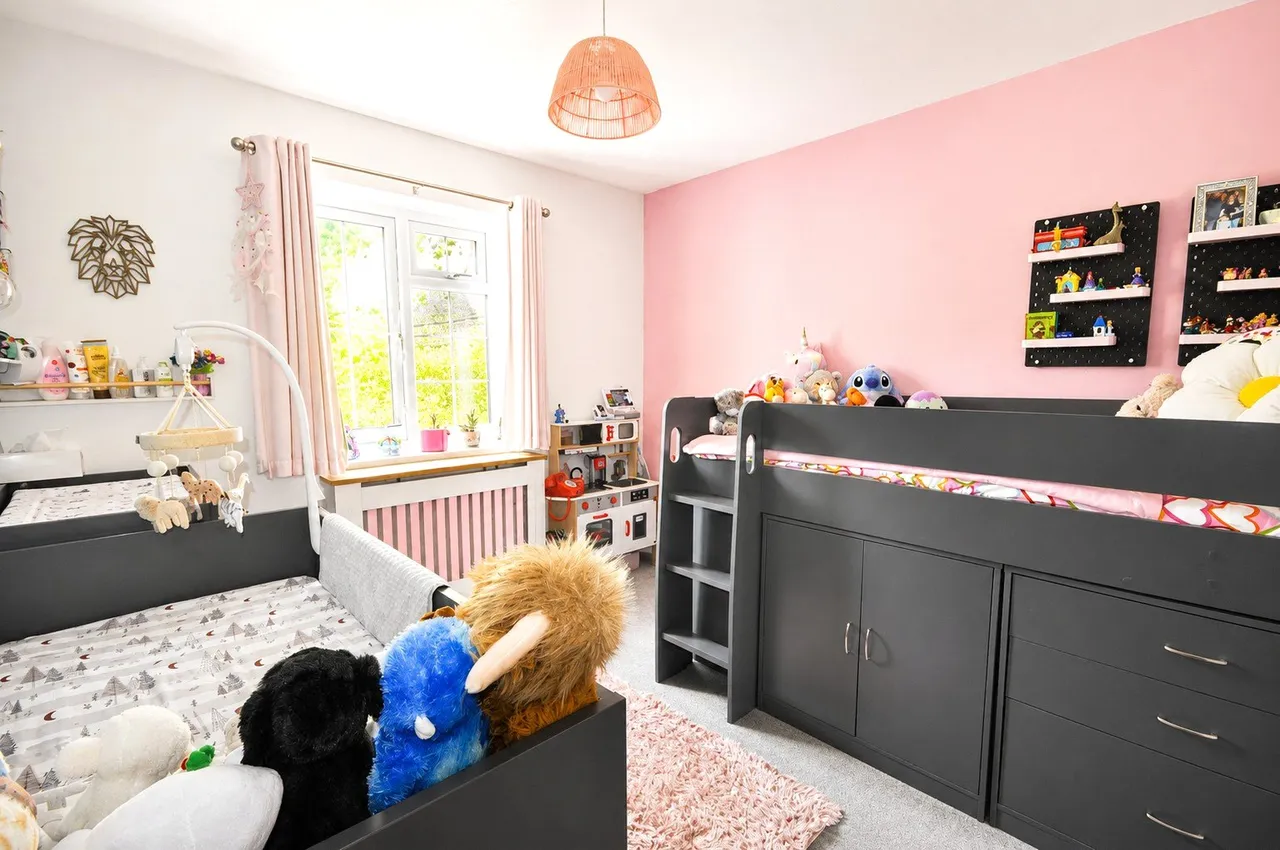 Cherry Tree Road, Milford, GU8, photo 7