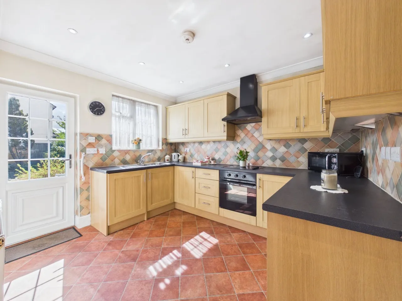 Springfield Road, Ashford, TW15, photo 3
