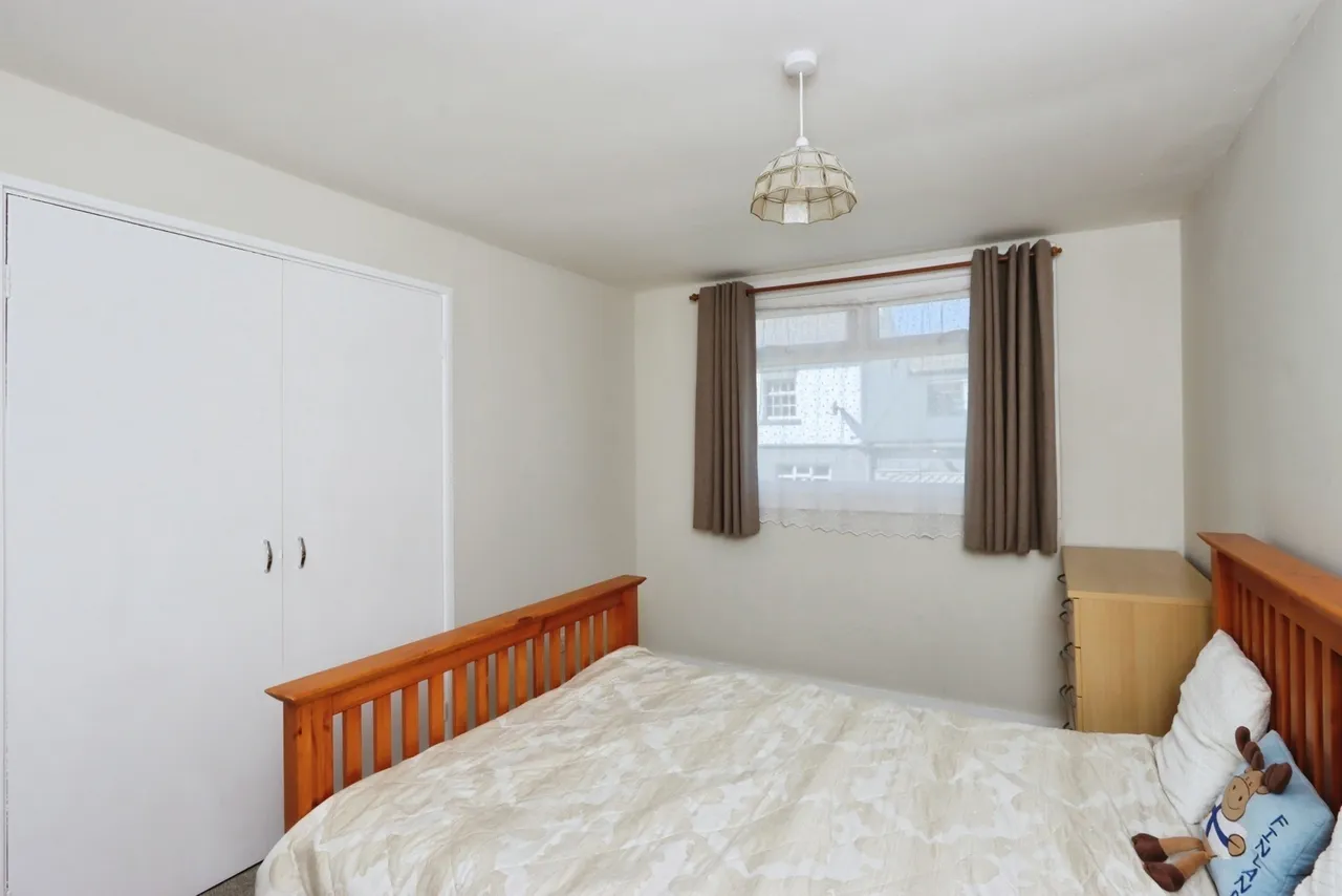 Hollinsend Road, Sheffield, South Yorkshire, S12, photo 15