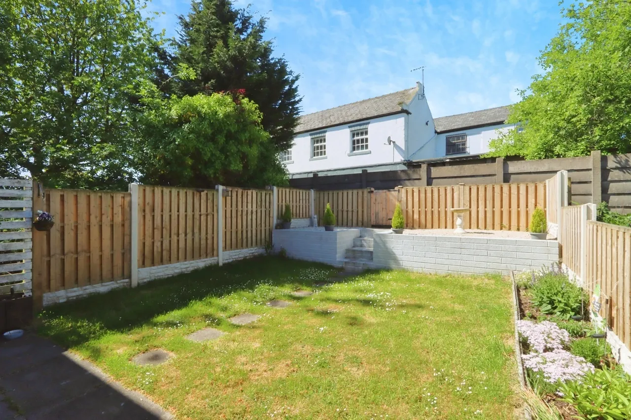 Hollinsend Road, Sheffield, South Yorkshire, S12, photo 9