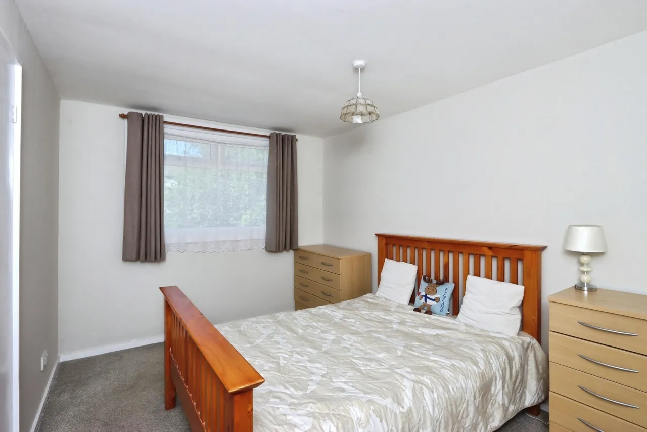 Hollinsend Road, Sheffield, South Yorkshire, S12, photo 8