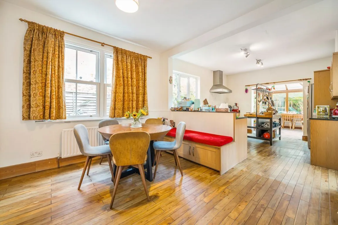 Tennyson Avenue, TW1, photo 3