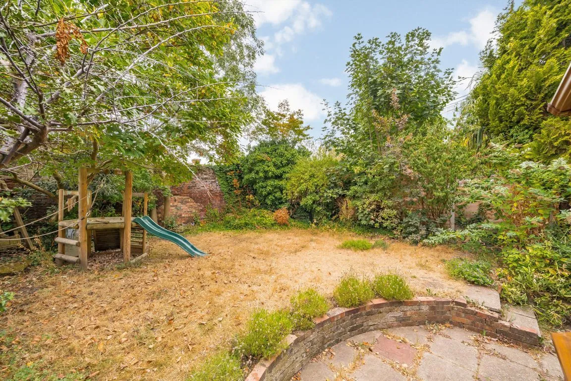 Tennyson Avenue, TW1, photo 11