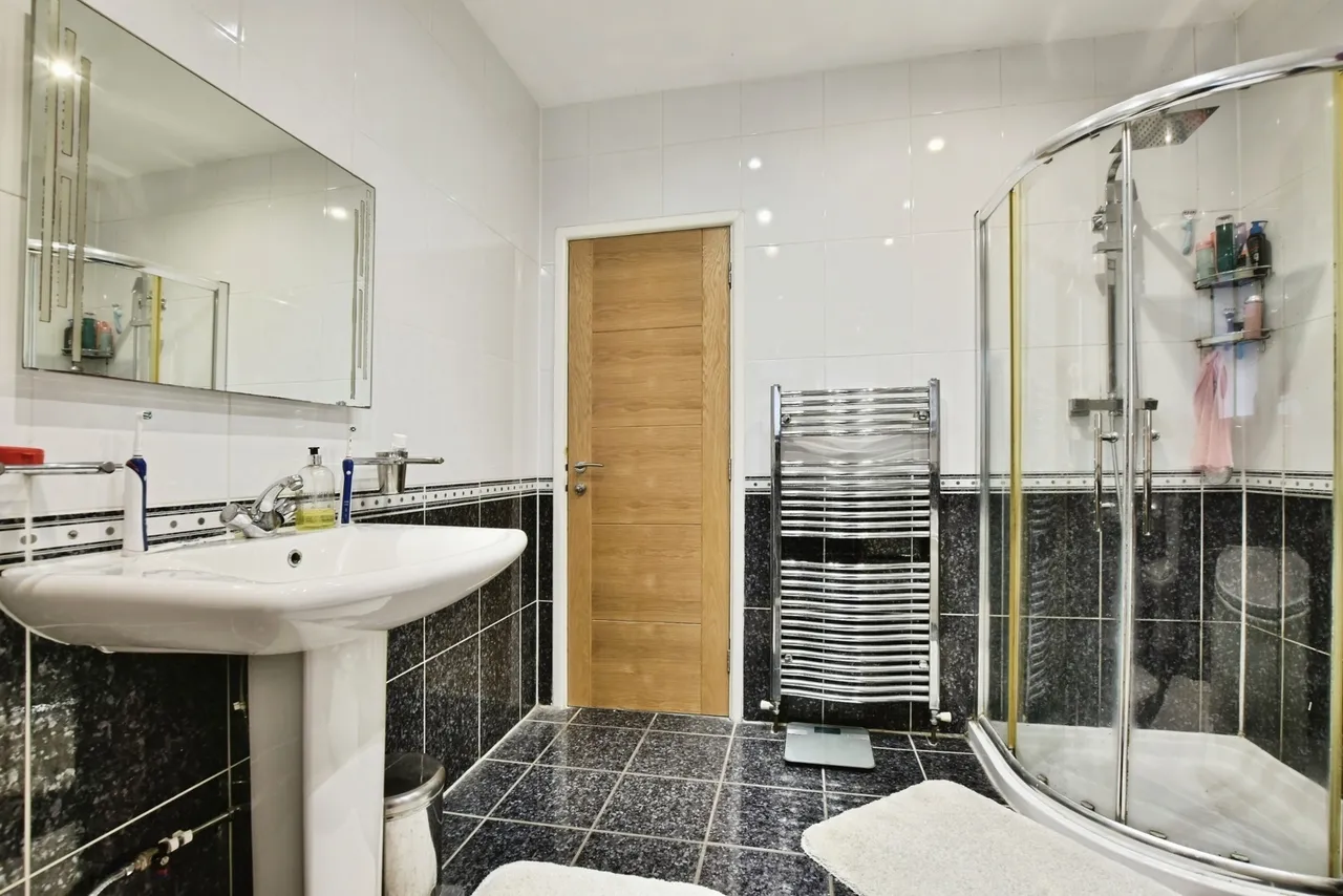 Glandon Drive, Cheadle Hulme, Cheadle, Greater Manchester, SK8, photo 17