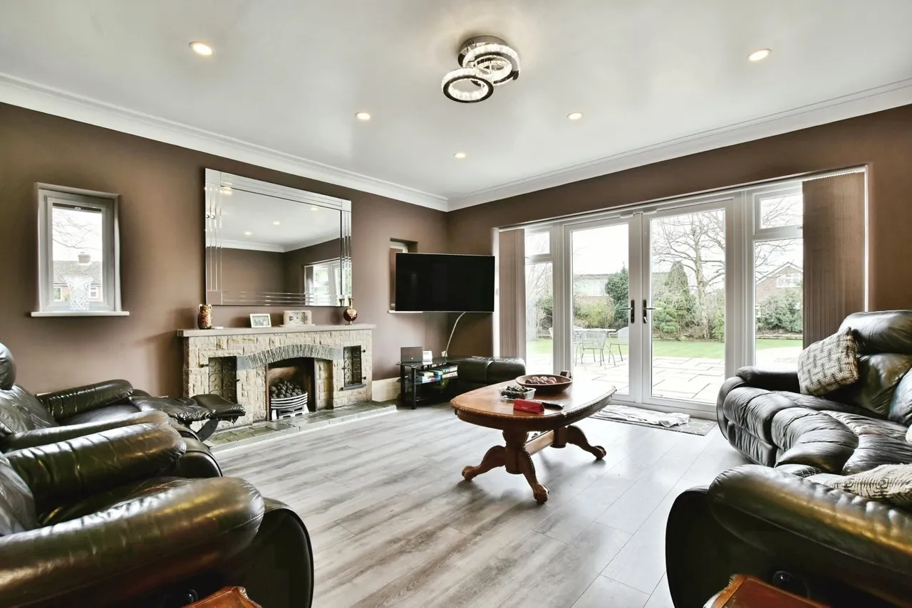 Glandon Drive, Cheadle Hulme, Cheadle, Greater Manchester, SK8, photo 5