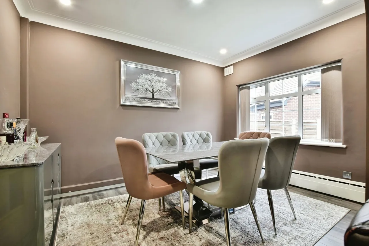 Glandon Drive, Cheadle Hulme, Cheadle, Greater Manchester, SK8, photo 6
