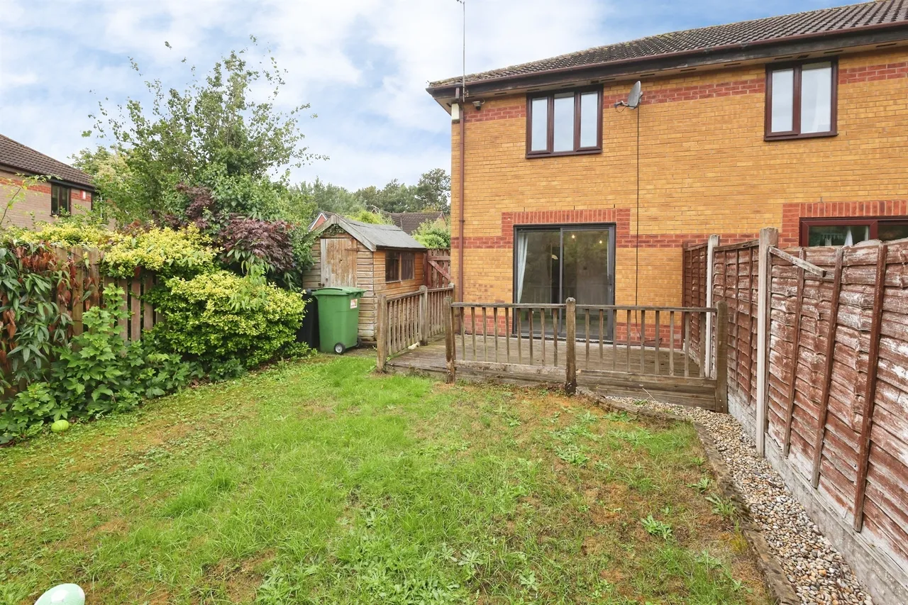 Richardson Drive, Wollaston, Stourbridge, photo 2