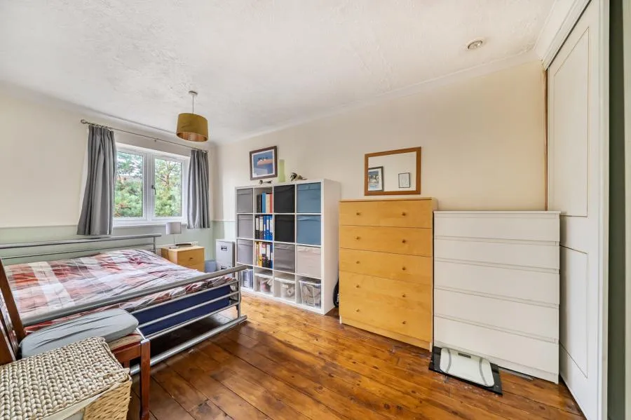 Hawkesworth Drive, Bagshot, GU19, photo 7