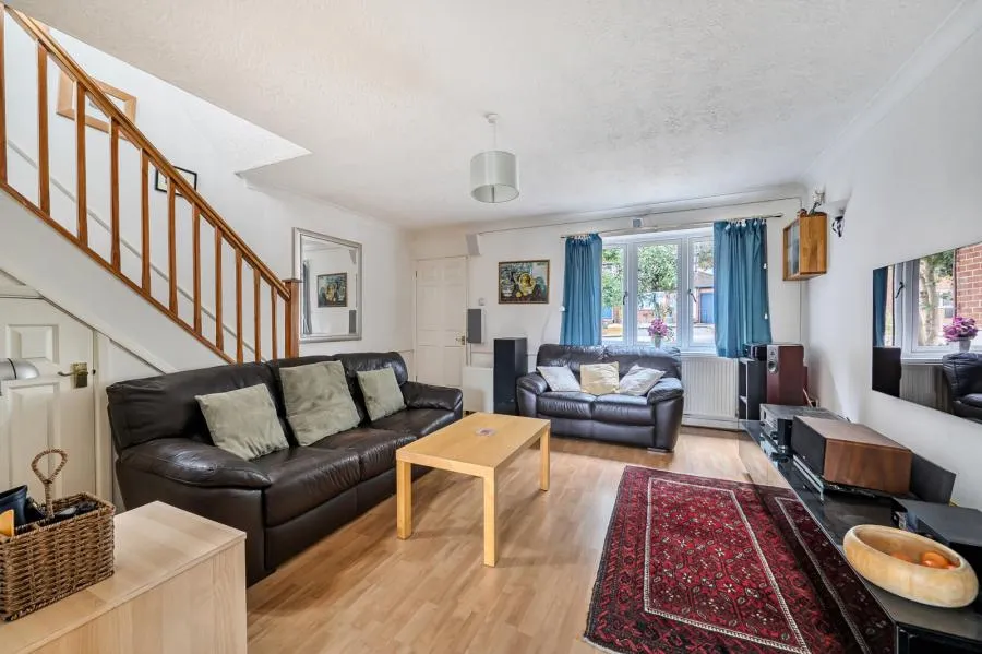 Hawkesworth Drive, Bagshot, GU19, photo 16