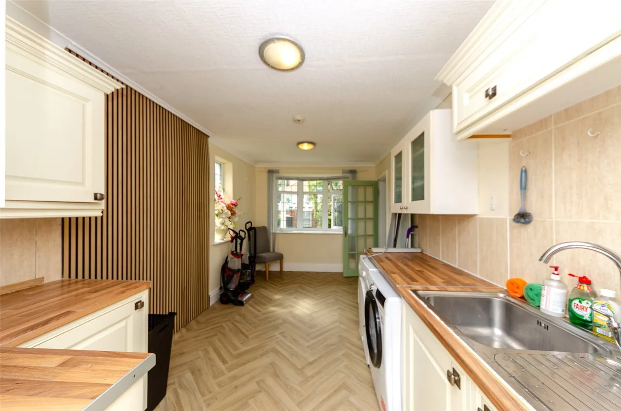 Abergele Road, Llanddulas, photo 9