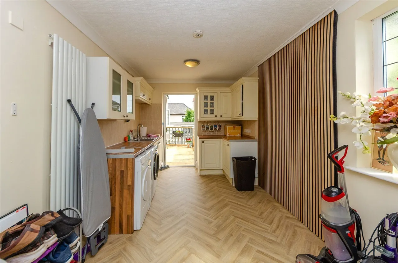 Abergele Road, Llanddulas, photo 10
