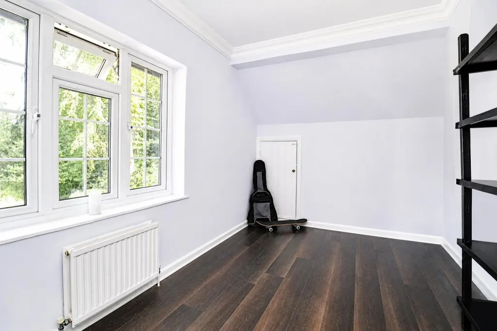 Waverley Avenue, Fleet, photo 20