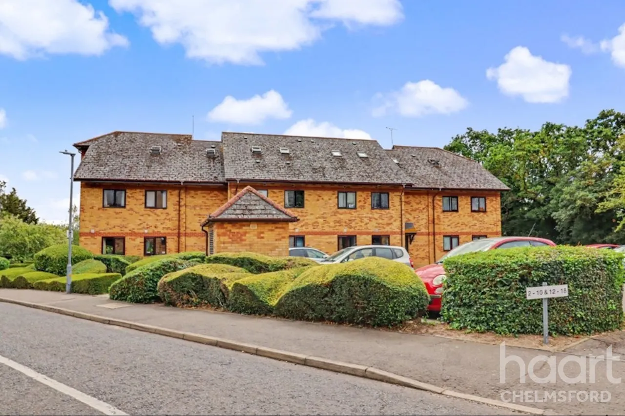 2 bed flat to rent, Cavendish Gardens, CM2