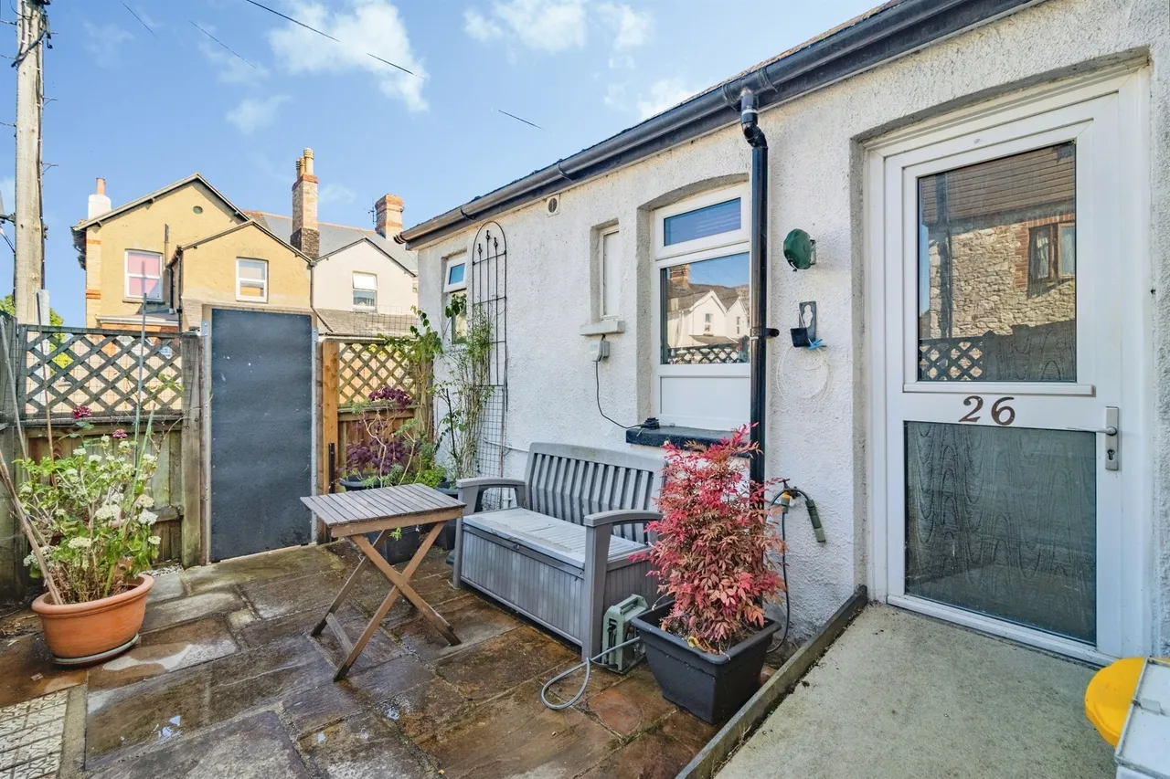 Albert Terrace, Newton Abbot, TQ12, photo 19