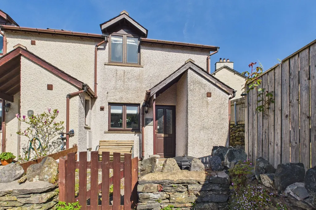 2 bed house for sale, Abbots Vue, Backbarrow, LA12