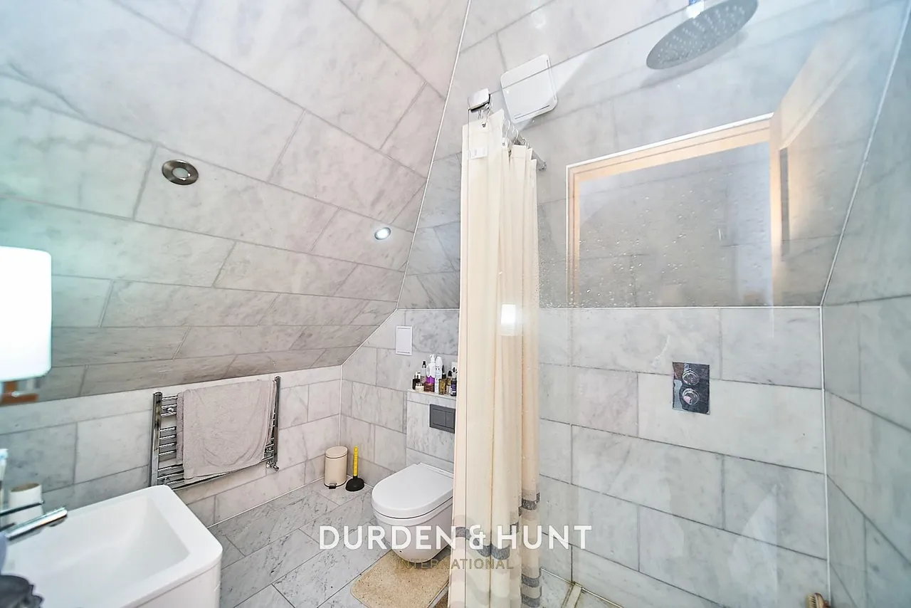 Eden Avenue, Chigwell, IG7, photo 11