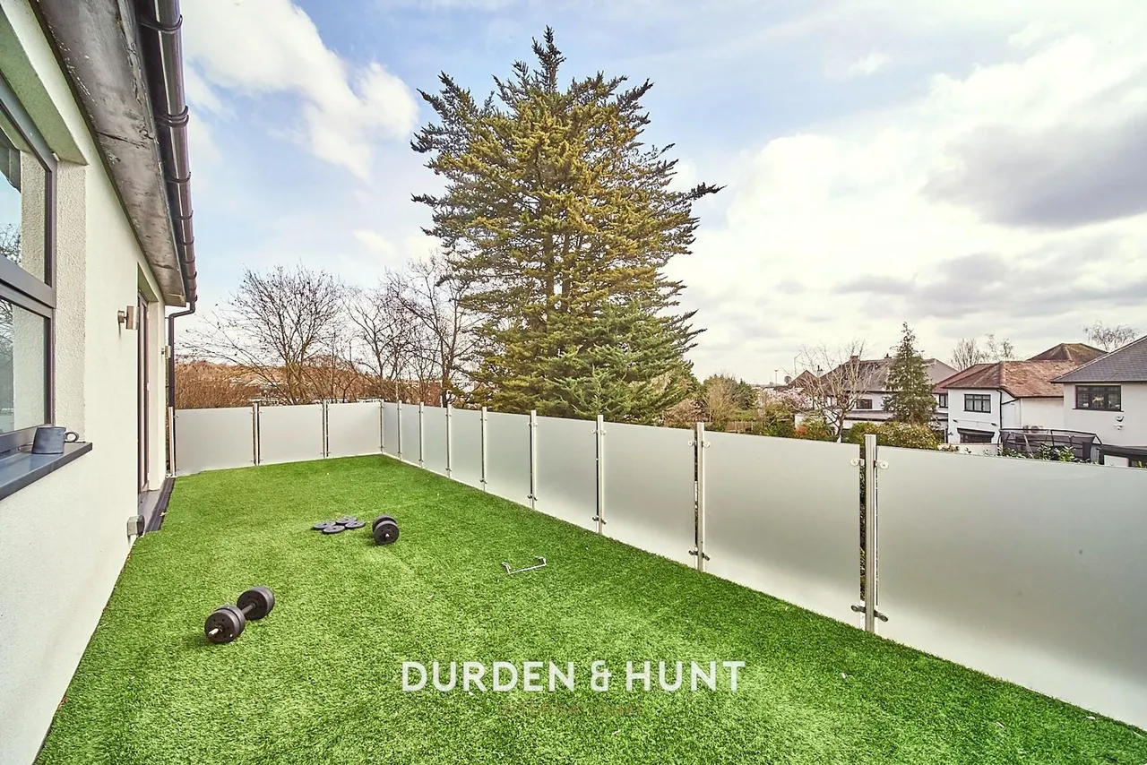 Eden Avenue, Chigwell, IG7, photo 16