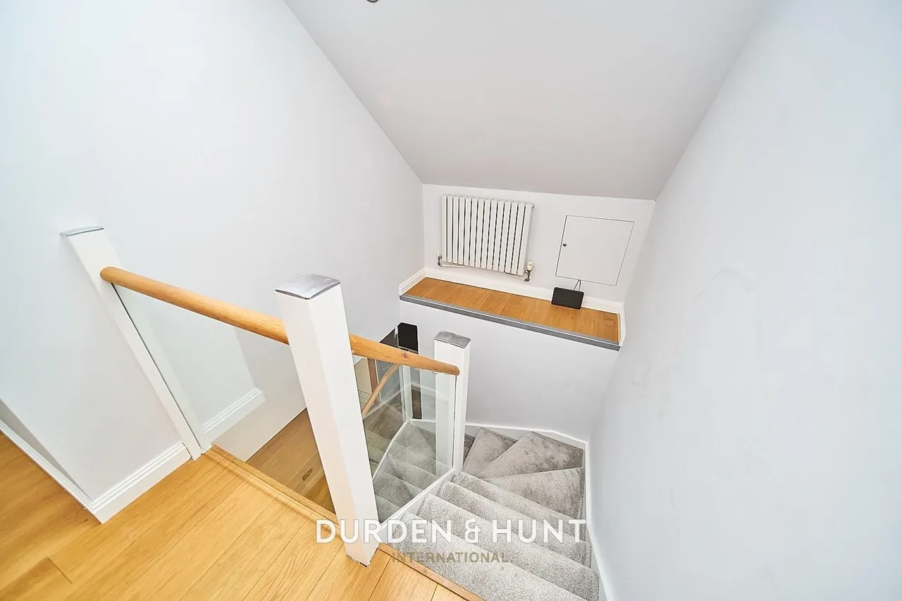Eden Avenue, Chigwell, IG7, photo 8
