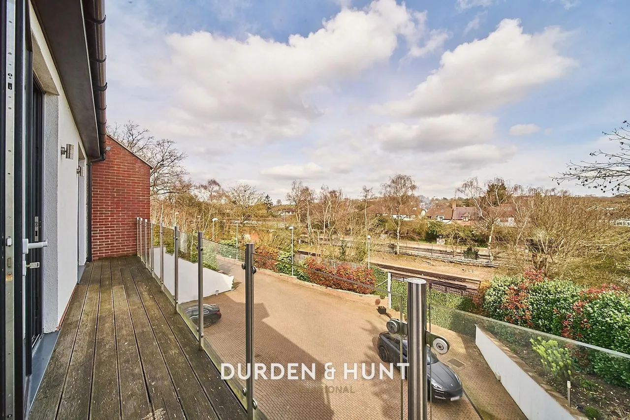 Eden Avenue, Chigwell, IG7, photo 15