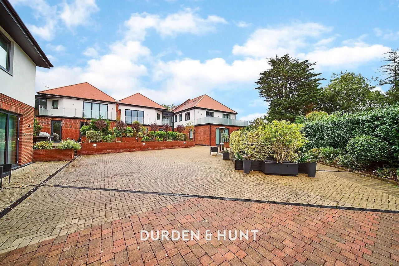 Eden Avenue, Chigwell, IG7, photo 18