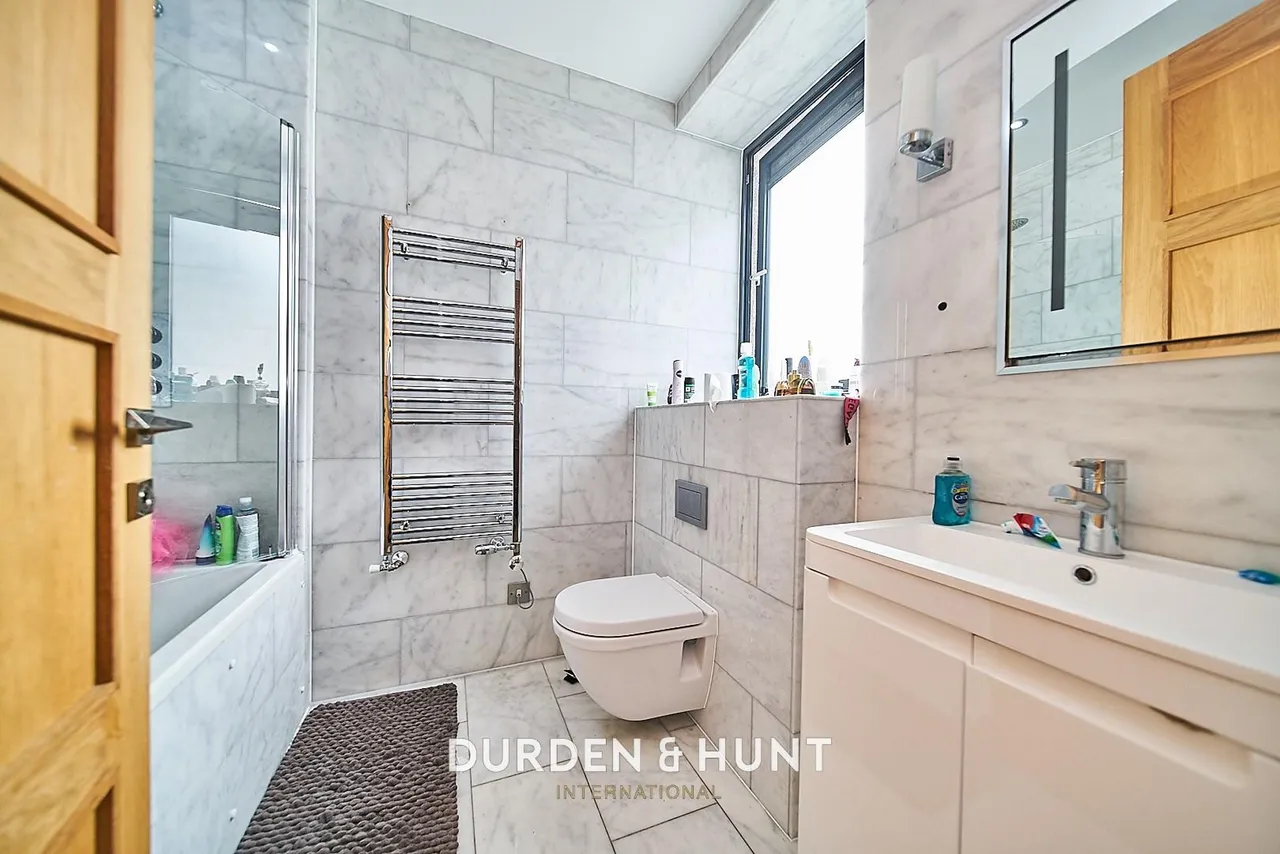 Eden Avenue, Chigwell, IG7, photo 6