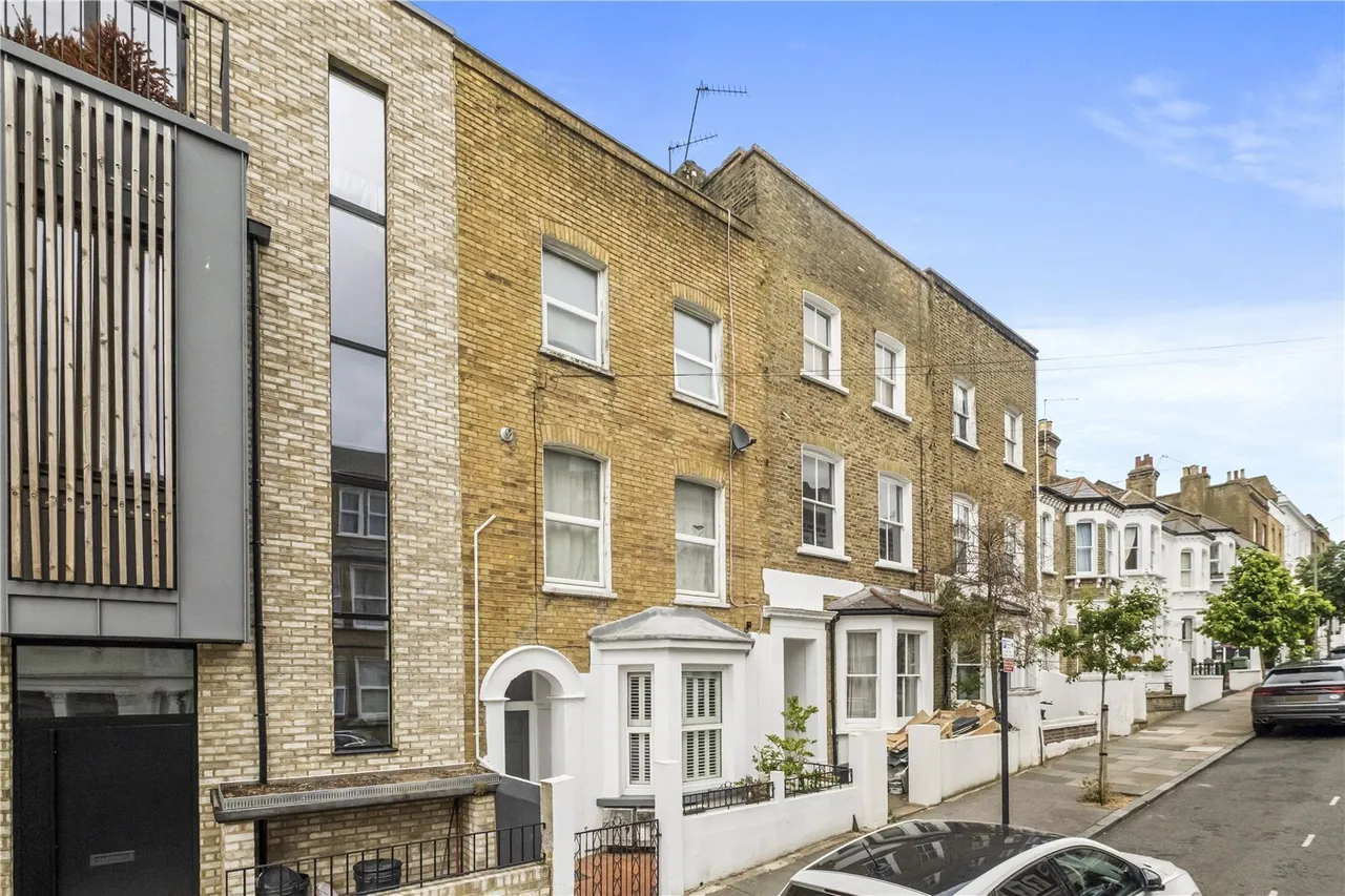 Mallinson Road, London, SW11, photo 11